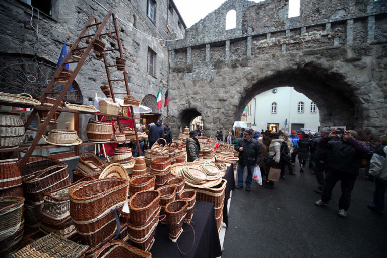 Le Fantastiche Feste E Sagre Della Valle Daosta