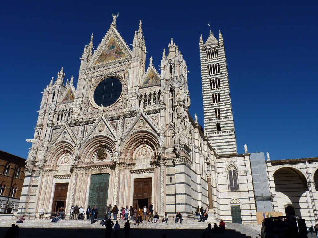 file-_the_facade_of_the_cathedral_in_siena_opt